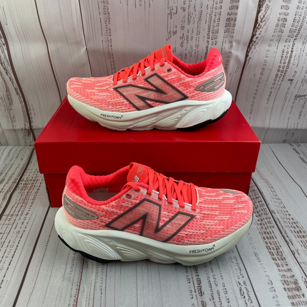 New Balance Fresh Foam X Balos v1 Men's 8 US D 41.5 EU Running Sneakers Red/Grey
